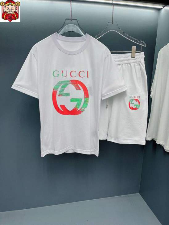 Picture of Gucci Shirt Pant Suits _SKUGucciM-5XLkdtr11822254